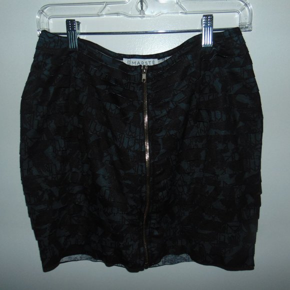 Marste Tiered Ruffle Mini Skirt Black Blue Geometric Zippered Front Size 12-14 - Picture 3 of 7